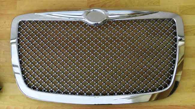 300C chrome mesh grill